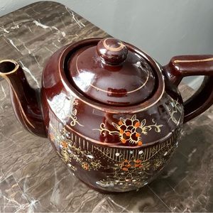 Japanese Moriage Teapot. Vintage 1940’s Brown Pottery Moriage.
